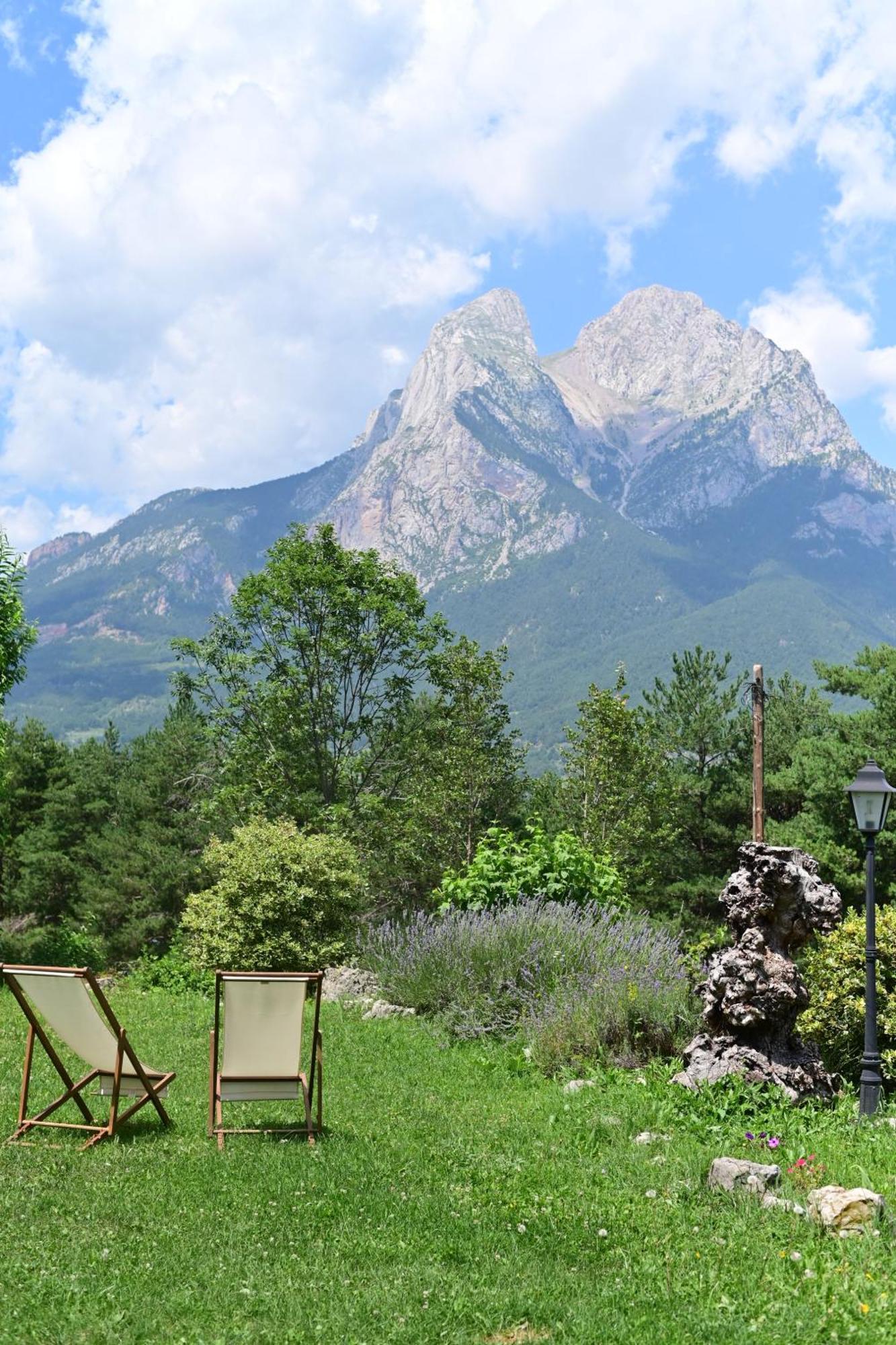 ホテル L'Indret Del Pedraforca Adults Only Saldés エクステリア 写真